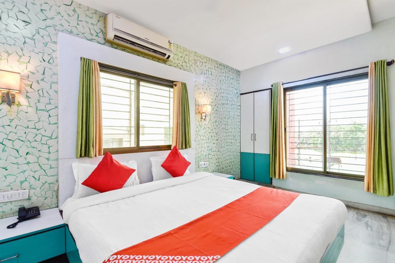Oyo 61308 Hotel Rw International Hingoli Εξωτερικό φωτογραφία