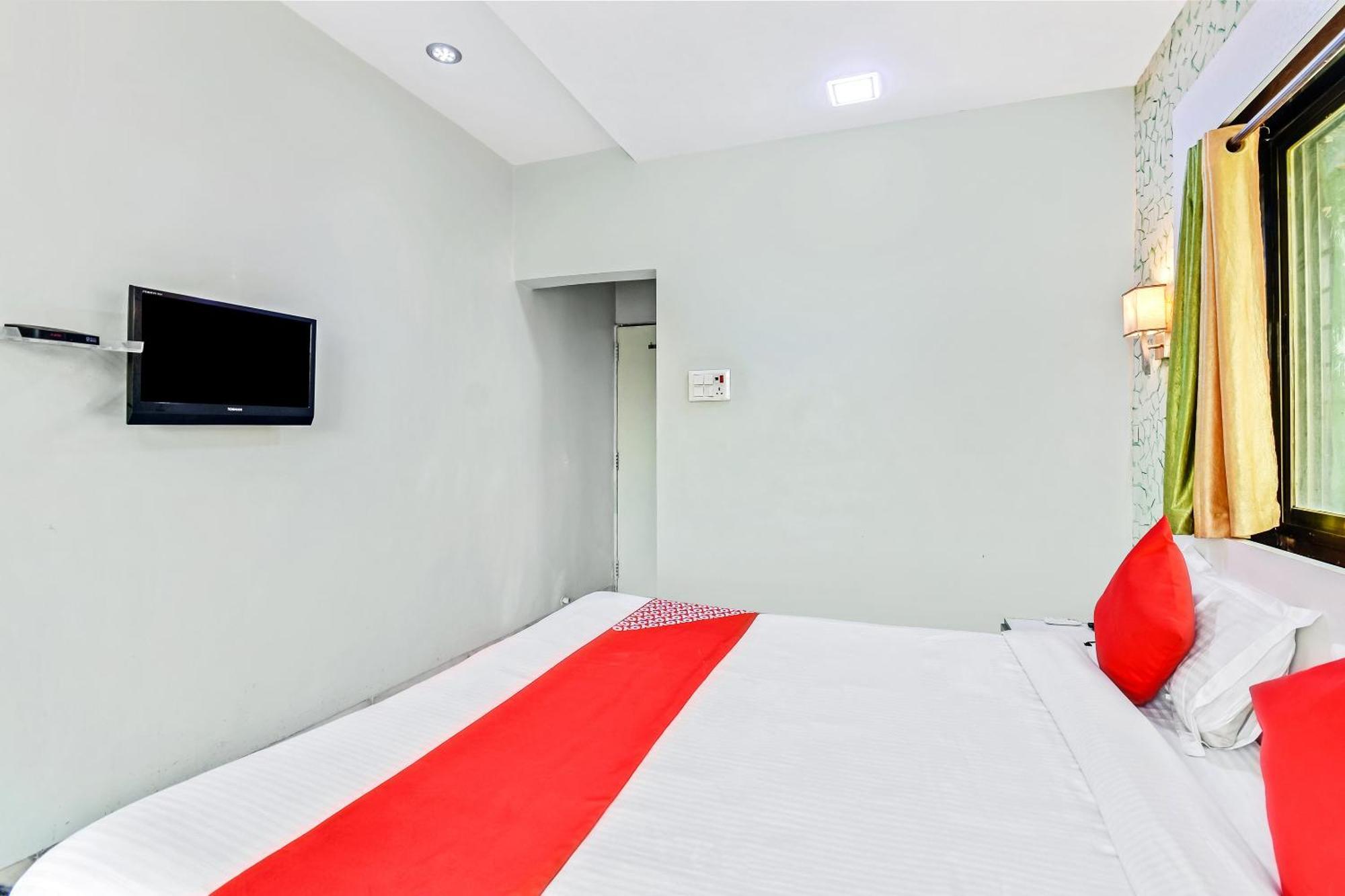 Oyo 61308 Hotel Rw International Hingoli Εξωτερικό φωτογραφία